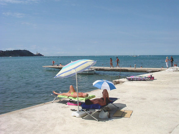 Roasting body, Strunjan beach
